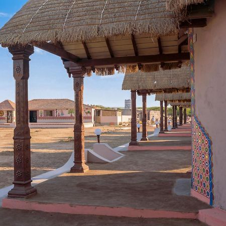 Dholavira Village Resort Екстер'єр фото