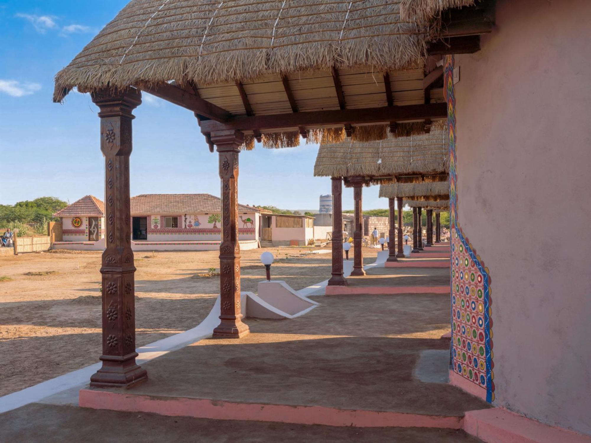 Dholavira Village Resort Екстер'єр фото