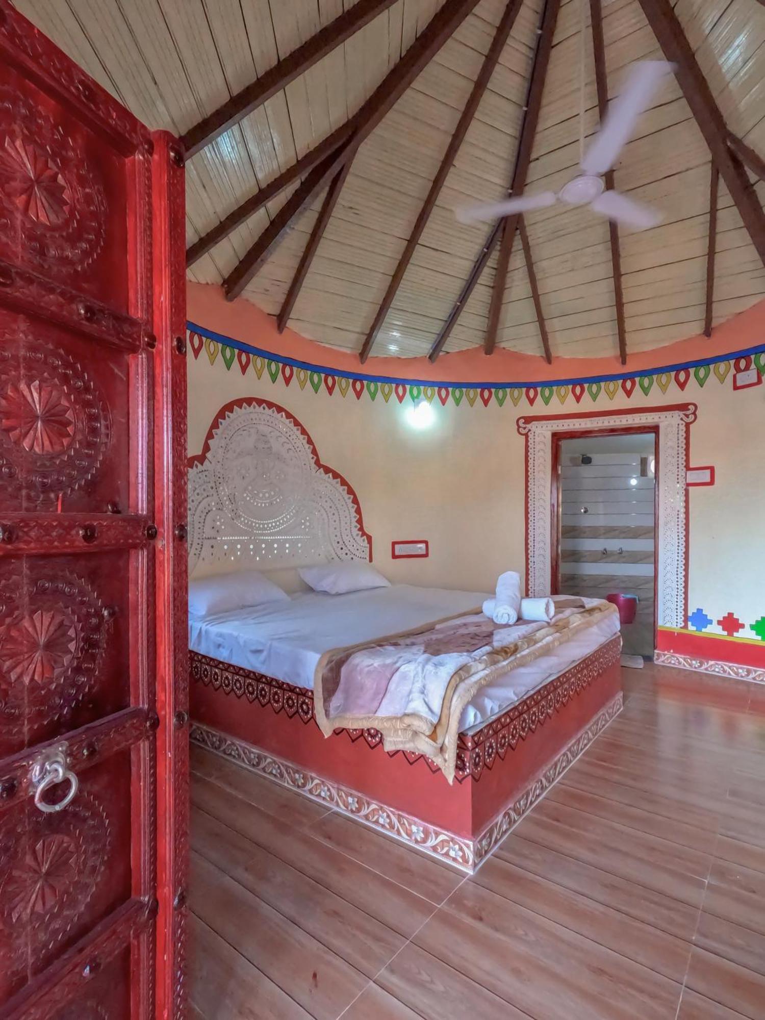 Dholavira Village Resort Екстер'єр фото