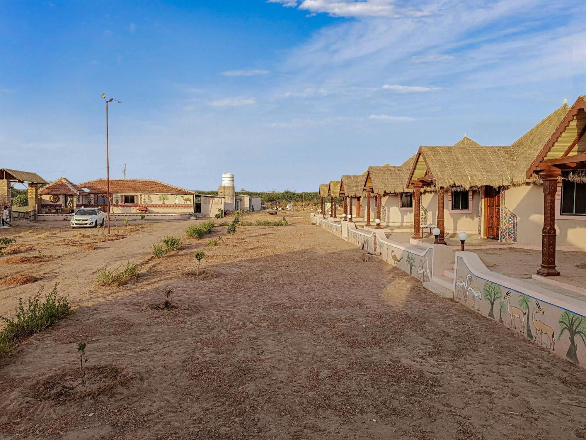 Dholavira Village Resort Екстер'єр фото